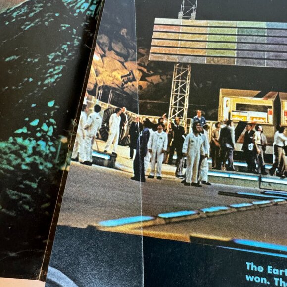 Vintage 1977 Close Encounters Program & 1978 Official Authorized Ed Magazine - Picture 11 of 12